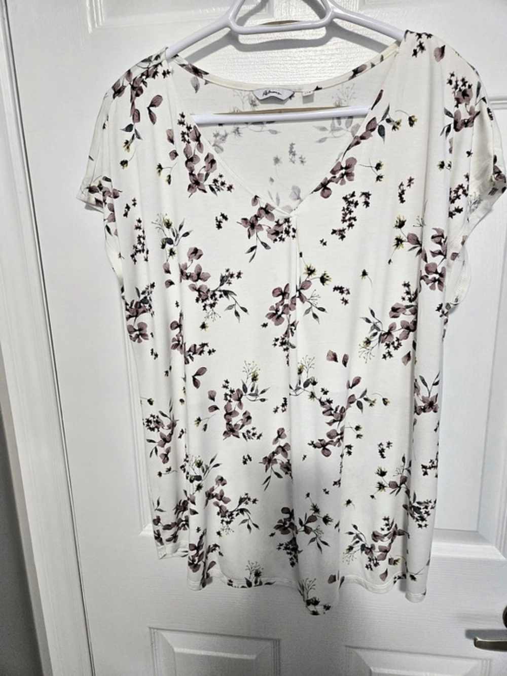 Reitmans Floral Tunic in White & Pink Size XXL